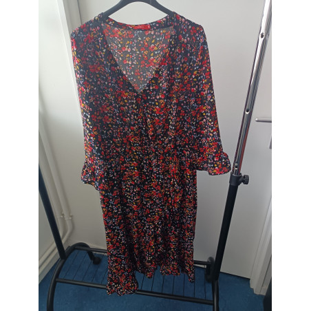Robe noir fleurs taille 44